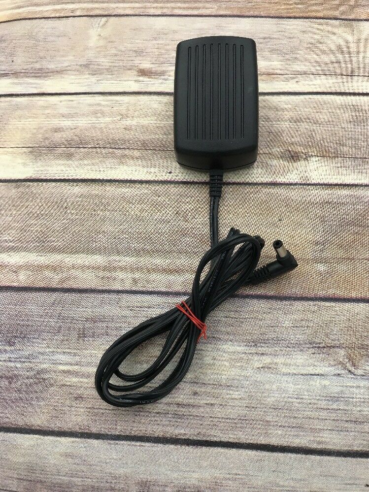 NEW DVE DSA-0151A-05A 5VDC 2.4A switching ac adapter POWER SUPPLY